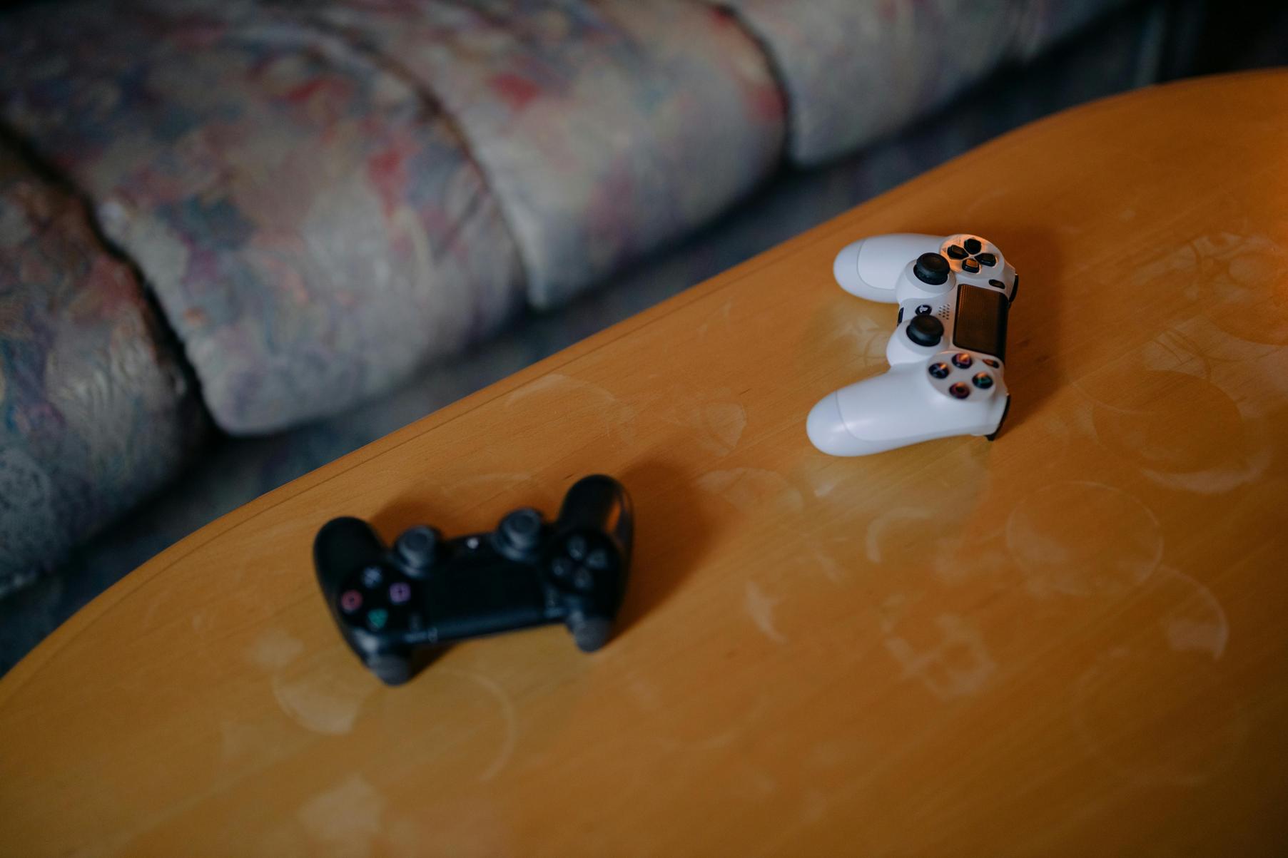 Peux-tu jouer aux jeux PS4 sur PS5?